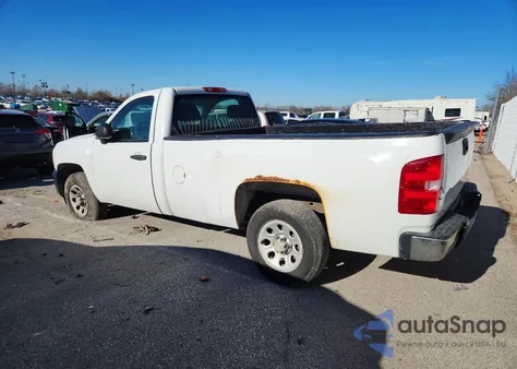 2011 Chevrolet Silverado C1500 z USA, uszkodzony, nr VIN 1GCNCPEX7BZ292417
